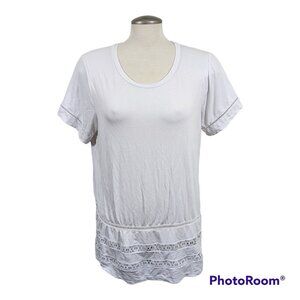 Womens T Shirt XL White Stretch Crochet Lace Hem Rayon Blend Designed In Canada